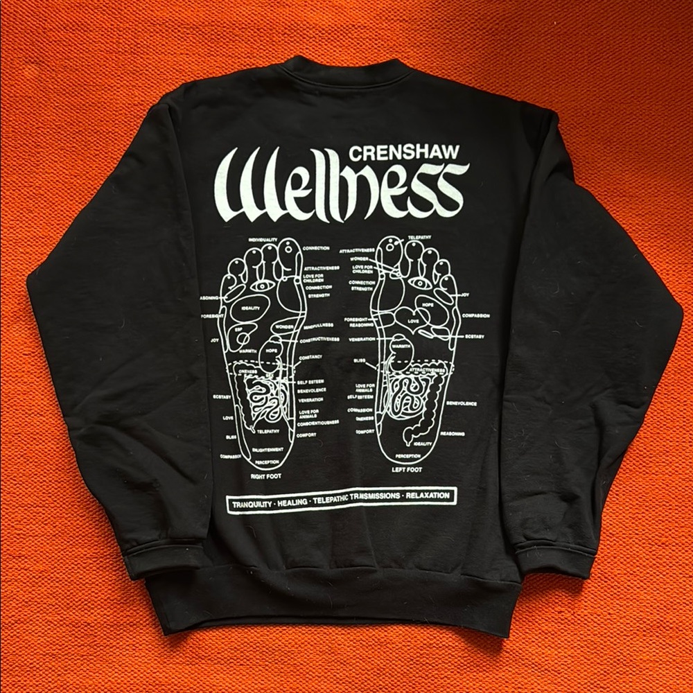 Total Luxury Spa Crenshaw Wellness Black Sweater Los Angeles Streetwear M